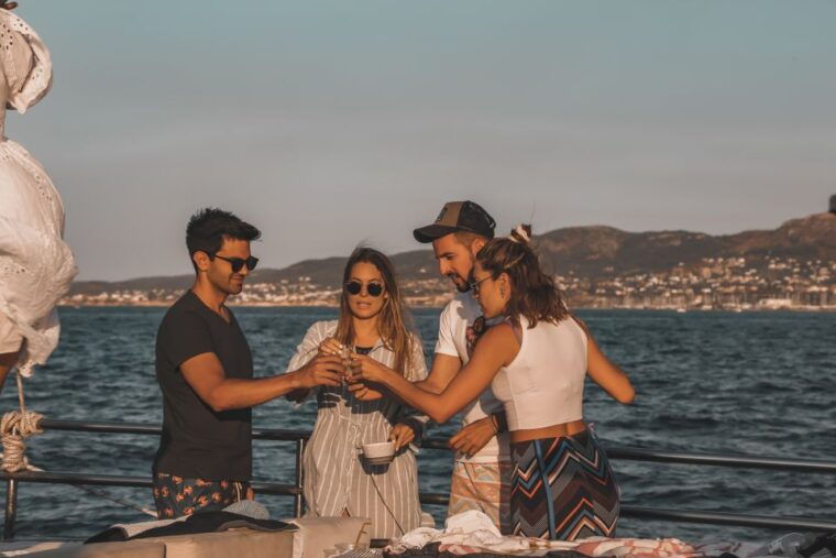 Athens: 3-Hour Sunset Cruise with Swim Stop, Snacks & Drinks - Who Will Love This Experience?