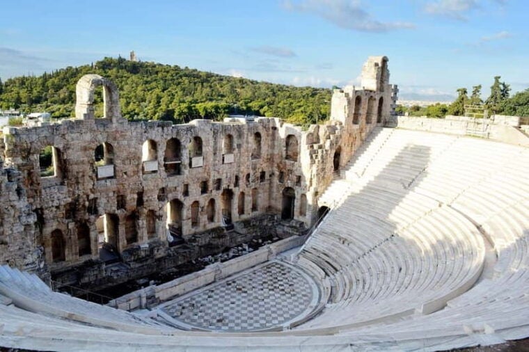 Athens: Acropolis Guided Tour in Spanish-Option Tickets - Who Might Want More  