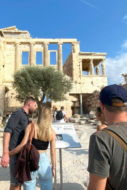 Athens: Acropolis Ticket With Mythology Treasure Hunt Tour - Features of the Treasure Hunt