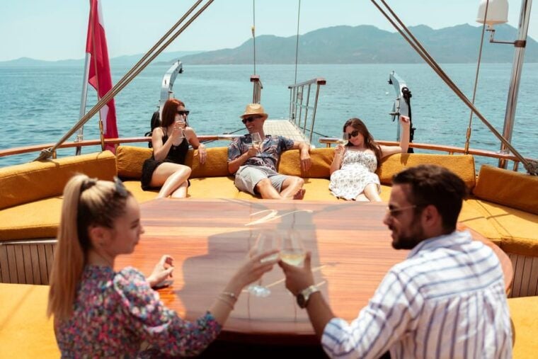 Athens: Agistri, Metopi & Aegina Cruise with Meals & Drinks - Practical Tips for Potential Travelers