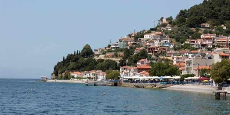 Athens Airport to Mantoudi VIP Mercedes Minibus Private - Transfer Service Details