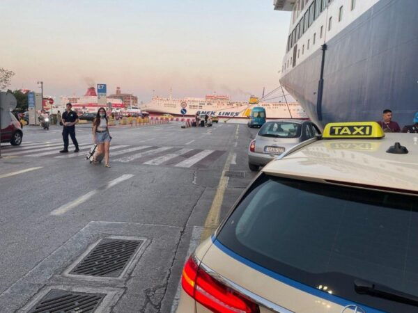 Athens Airport to Piraeus Port Private Transfer - Why Choose Private Transfer