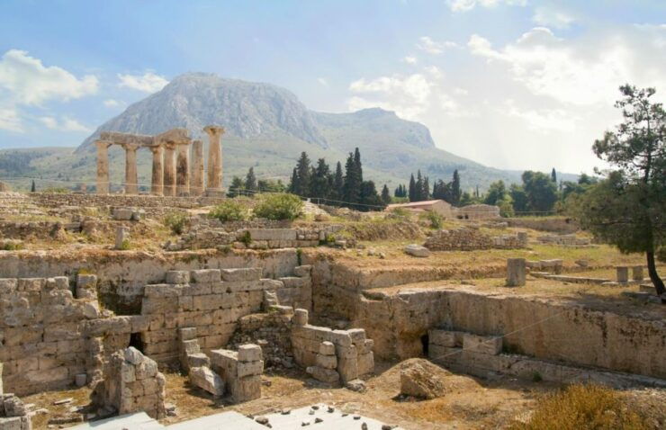 Athens: Ancient Corinth, Epidaurus, and Nafplio Private Tour - Crossing the Corinth Canal