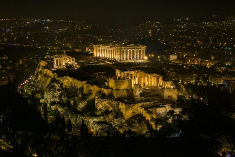 Athens and Piraeus: Private Night Tour - Who Will Love This Experience?
