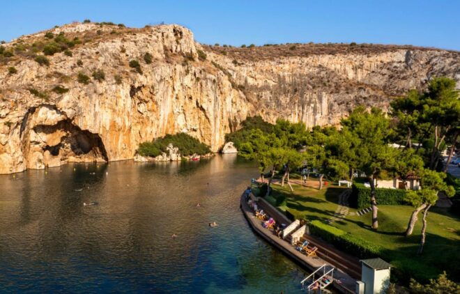 Athens: Anti Jet Lag Tour in Sounio - Private Transfer - Local Bakery Experience