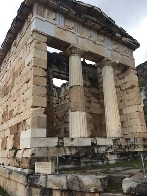Athens-Arachova,Delphi,Ancient Olympia 2Days Excursion - Who Should Consider This Tour?