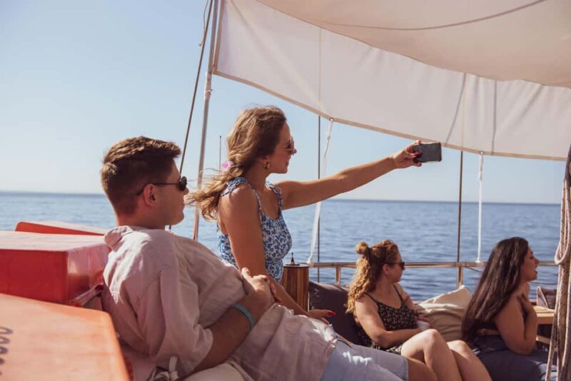 Athens Day Cruise: Agistri, Moni & Aegina + Lunch & Drinks - Who Is This Tour Best For?