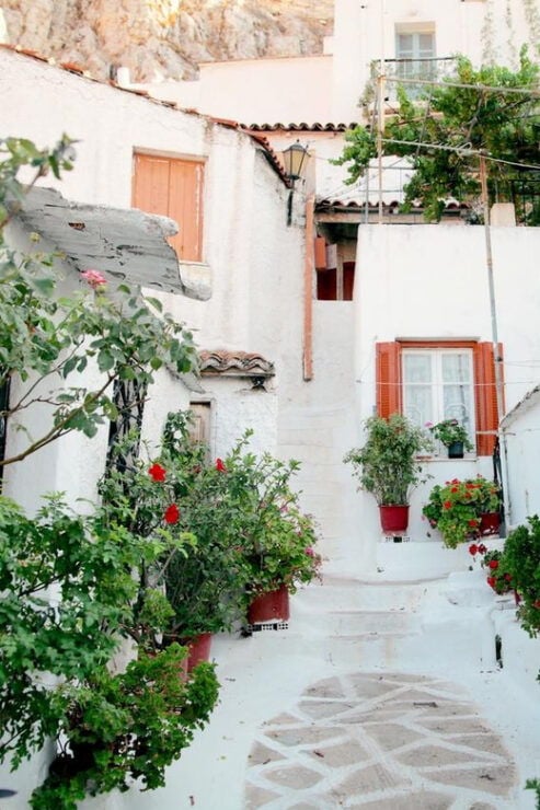 Athens Day Tour With Guide - Iconic Attractions to Explore