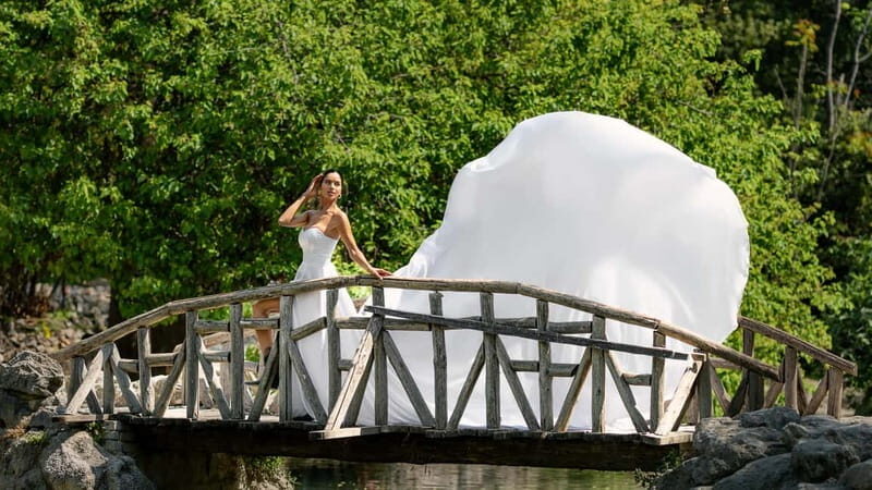 Athens: Flying Dress Photo © Photoshoot "Express package" - Good To Know