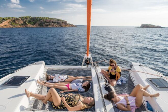 Athens: Half-Day Sunset Catamaran Cruise - Meeting Point and Logistics