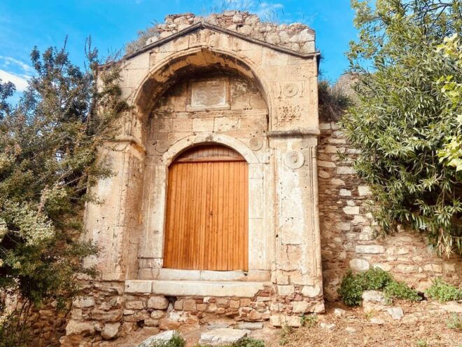 Athens: Hidden Gems Guided City Walking Tour - Meeting Point Details
