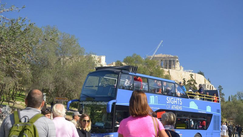 Athens hop-on hop-off bus by Sights of Athens - Audio and bus condition can vary