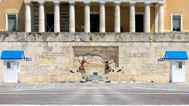 Athens: Insta-Perfect Walk With a Local - Cancellation Policy