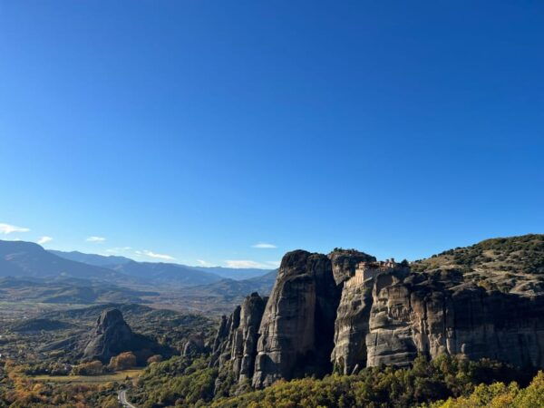 Athens: Kalabaka Bus Transfer for Meteora Self-Guided Visit - Language Options