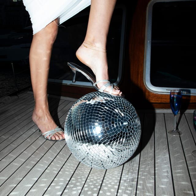 Athens: Mamma Mia Sunset Cruise with Welcome Drink - The View and Atmosphere