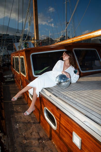 Athens: Mamma Mia Sunset Cruise with Welcome Drink - Detailed Itinerary and Experience