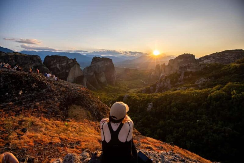 Athens: Meteora 2-Day Tour with Accommodation - An In-Depth Look at the Meteora 2-Day Tour