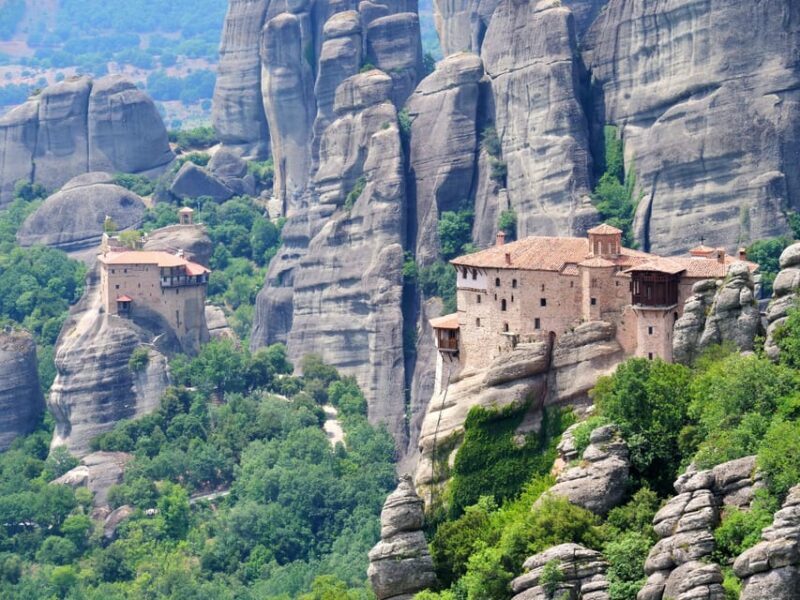 Athens: Meteora Day Trip with Central Pickup & Audio Guide - The Journey Begins: Pickup & Transfer
