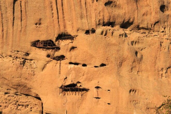 Athens: Meteora Monasteries & Caves Day Trip & Lunch Option - Private Tour Option