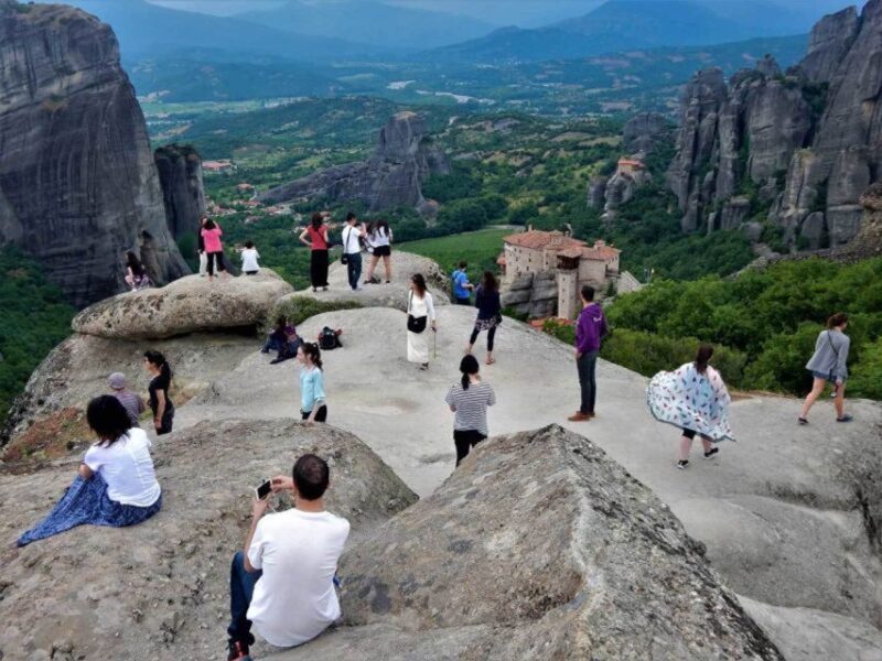 Athens: Meteora Monasteries Day Trip with Caves and Lunch - Lunch and Local Flavors