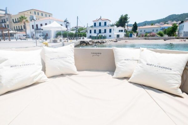 Athens: Private Daily Yacht Cruise to Spetses and Porto Heli - Onboard Experience