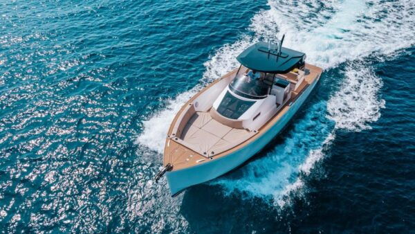 Athens: Private Daily Yacht Cruise to Spetses and Porto Heli - Language and Skip-the-Line Benefit