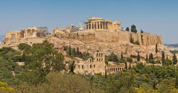 Athens: Private Tour With Acropolis Skip-The-Line Entry - Iconic Landmarks and Beautiful Buildings