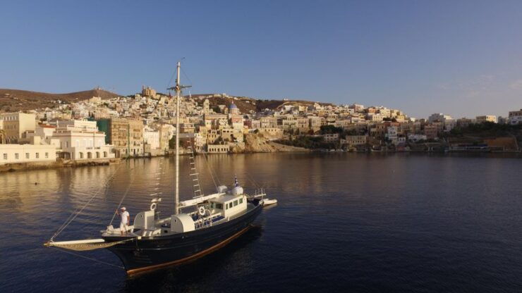 Athens: Retro Glam Day Cruise With Brunch & Music - Pricing and Duration