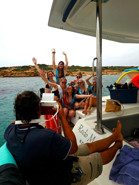 Athens: Riviera Catamaran Tour with Fresh Meal and Drinks - Practical Details and Tips for Travelers