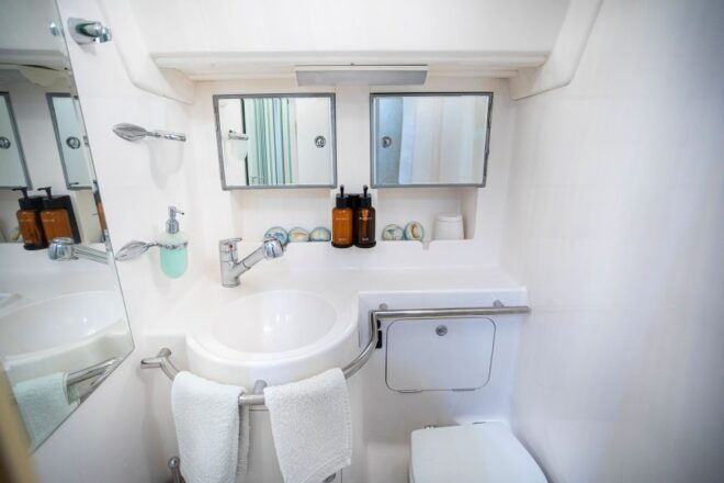 Athens Riviera: Private Daily Sailing Cruise With Lunch - Taste Greek Cuisine With Local Products