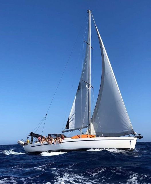 ATHENS SAILING & GASTRONOMY DAILY CRUISE-ALL INCLUSIVE - Background