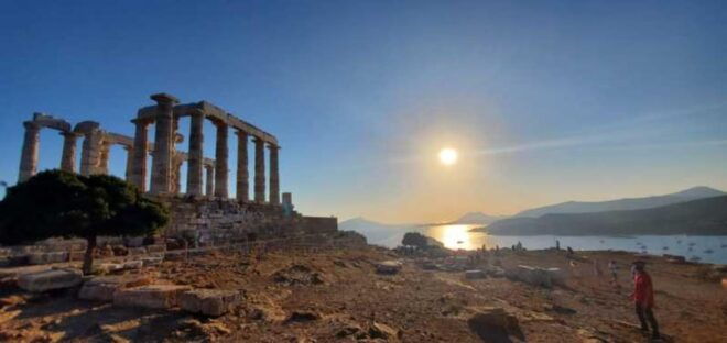 Athens: Sounio Poseidon Temple and Athenian Riviera Day Trip - Exploring Vouliagmeni Lake