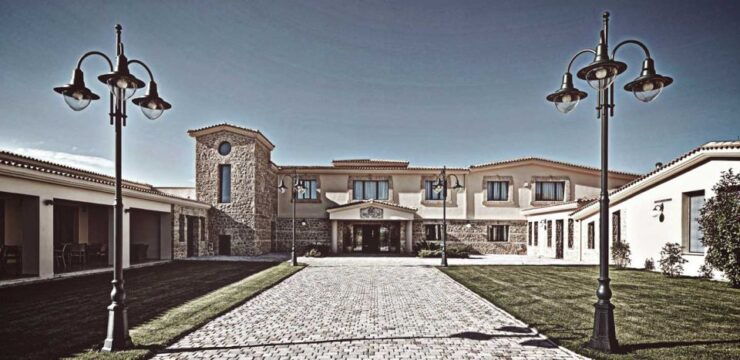 Athens: The Wine Lover's Private Tour at a Greek Winery - Explore the Modern Wine Museum and Cellar