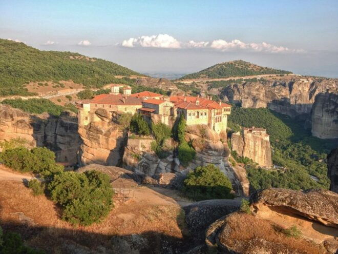 Athens: Thermopylae, Delphi & Meteora Private Tour With Meal - Breathtaking Meteora