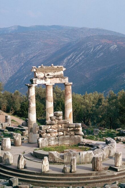 Athens to Delphi and Arachova Full Day Tour - Highlights