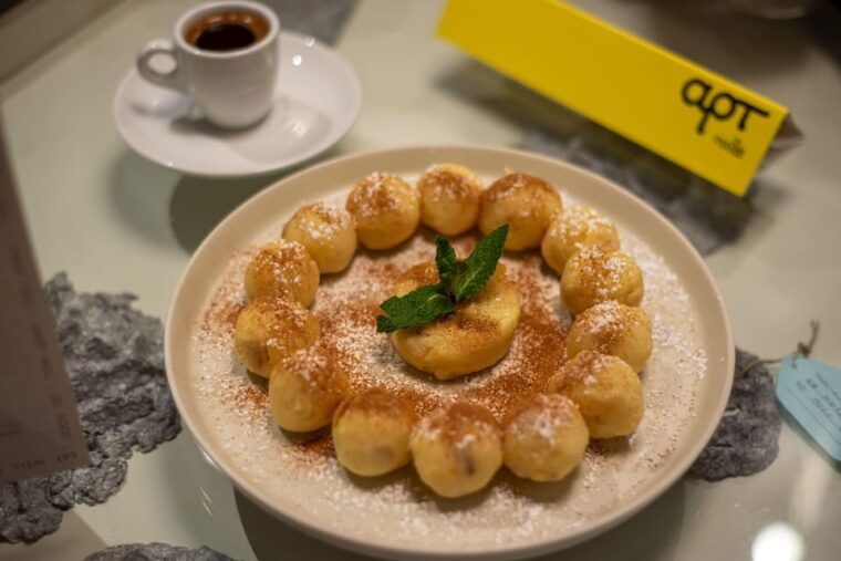 Athens Twilight Food & Drinks Tour with Eating Europe - FAQs