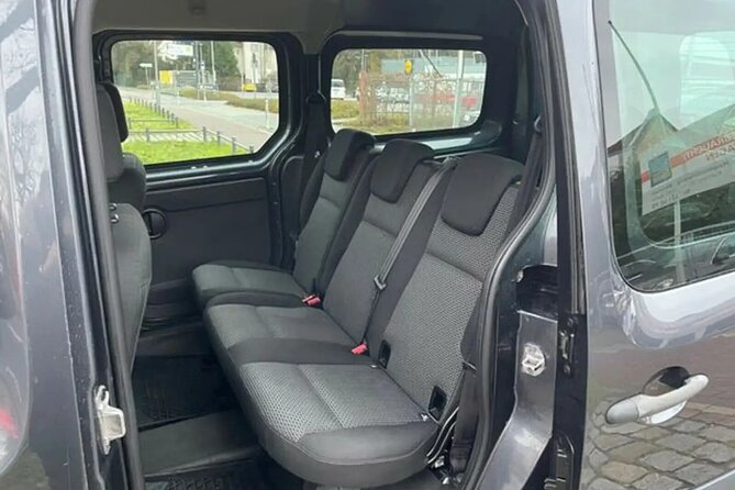 Athens Wheelchair Accessible Transfer From Airportm to City - No Changes Accepted Within 24 Hours