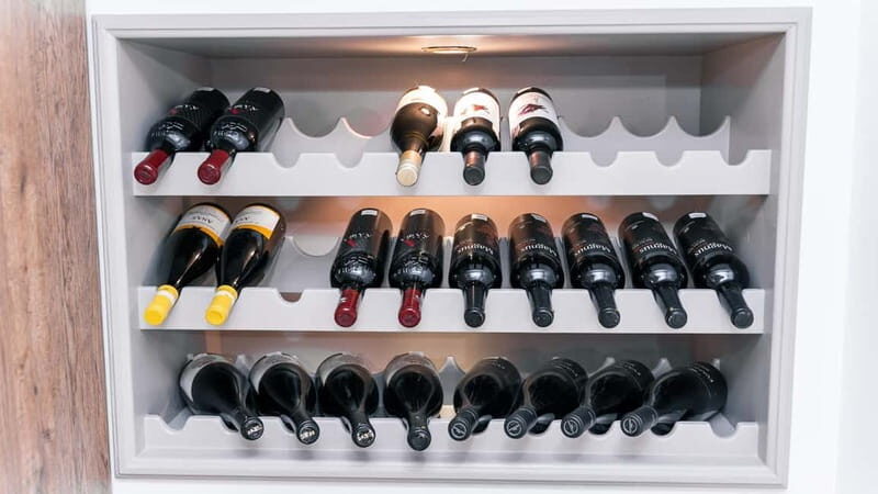 Athens: Wine Tasting in Rare Grape Varieties of Greece - An In-Depth Look at the Experience