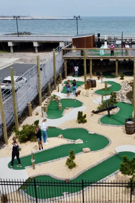 Atlantic City: Ocean View Mini Golf Pass - Accessibility and Hospitality