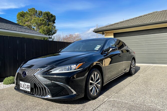 Auckland Airport & Ground Transfers - Private Luxury Car/ Van. - The Sum Up