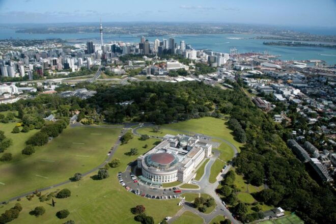 Auckland All-Day Trip - Climbing Aucklands Iconic Harbour Bridge