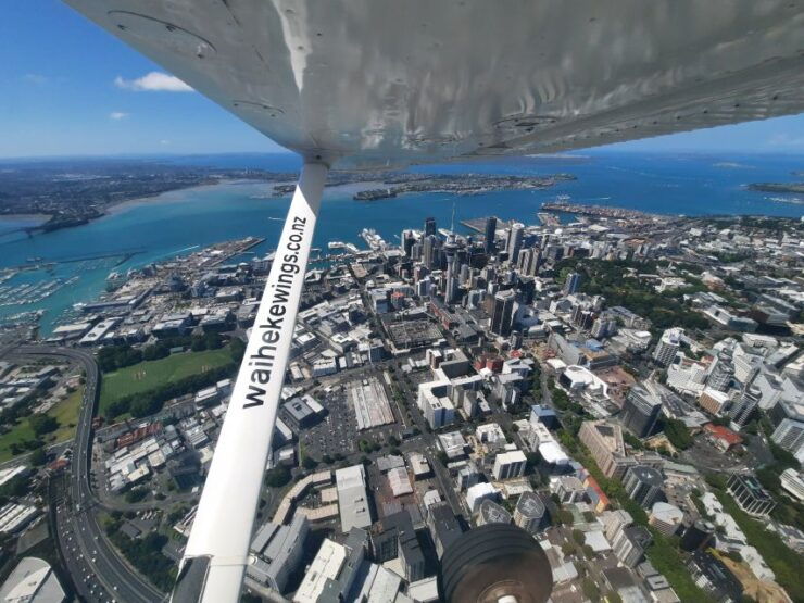 Auckland: Auckland City & Hauraki Gulf Scenic Flight - Experience Highlights