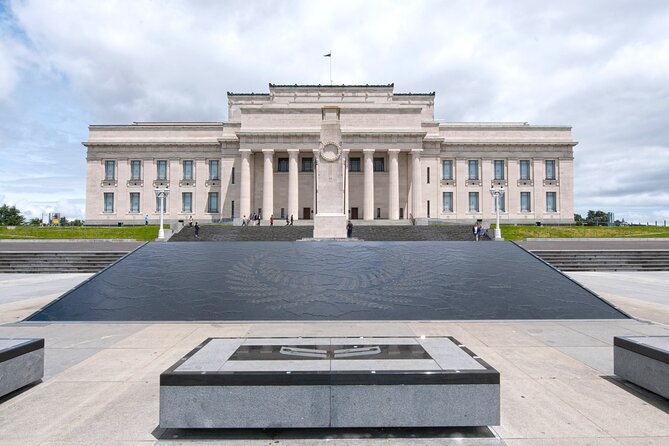 Auckland City Highlights Experience - Fully Guided Small Group Day Tour - Auckland Museum and Other Attractions