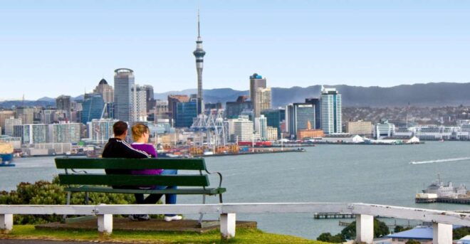 Auckland City Small Group Morning Discovery Tour - Enjoying White Sand Beaches