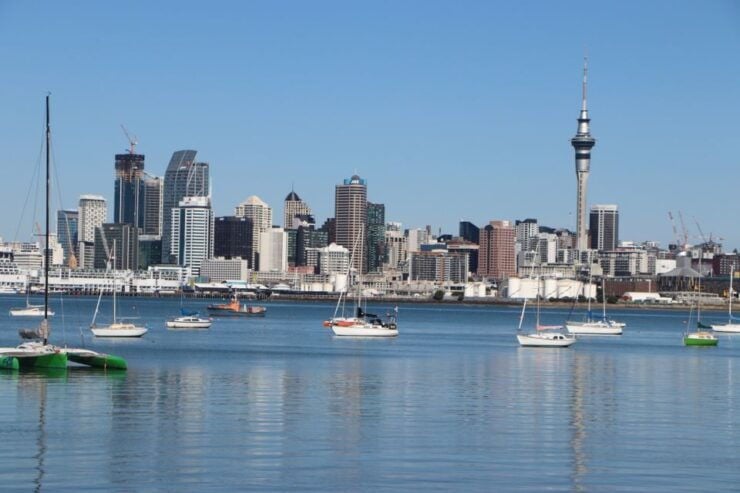 Auckland: Half-Day Scenic Sightseeing Tour - Experience