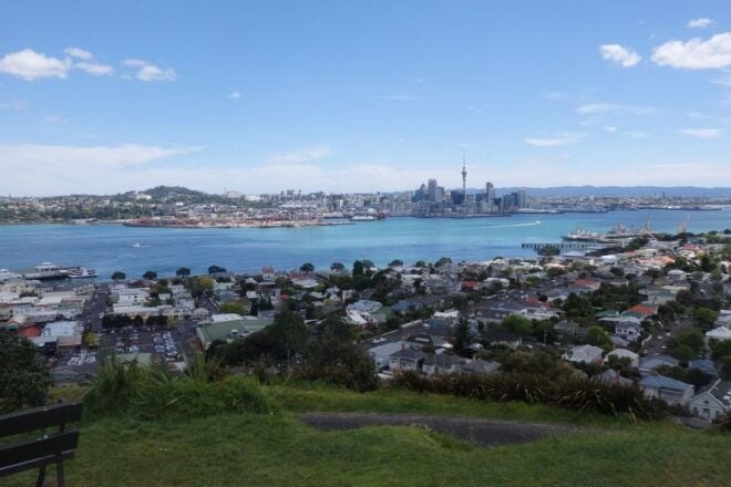 Auckland: Half-Day Scenic Sightseeing Tour - Highlights