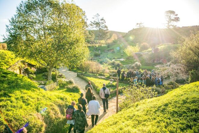 Auckland: Hobbiton Movie Set Day Trip With Festive Lunch - Full Description