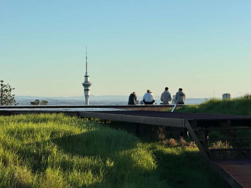 Auckland Sunrise Tour: Mount Eden Summit & Morning Views - Good To Know