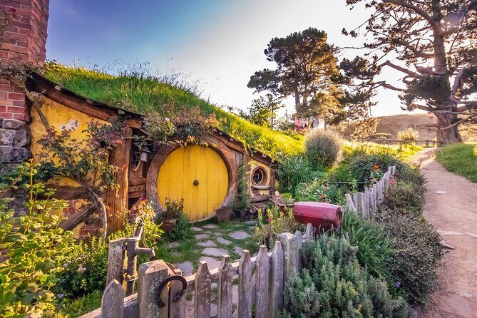 Auckland to Hobbiton Private Tour Shire Movie Set and Waikato - Introduction
