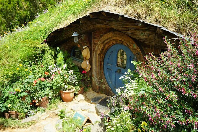 Auckland to Hobbiton Private Tour Shire Movie Set and Waikato - Who Should Consider This Tour?